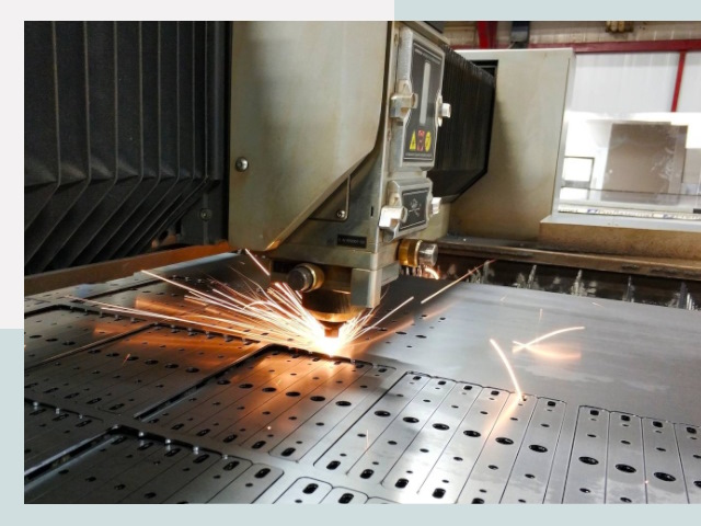 Лазерная резка металла в Видном от 621 руб.